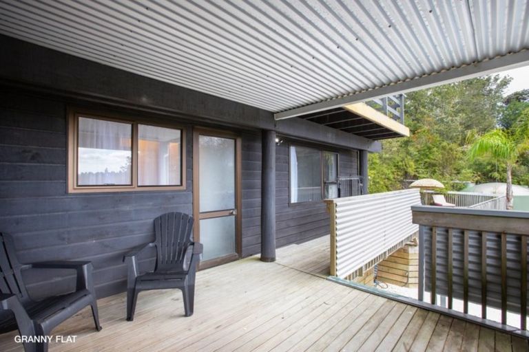 Photo of property in 986 Sandspit Road, Sandspit, Warkworth, 0982