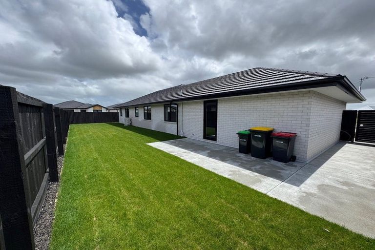 Photo of property in 5 Cabbage Close, Halswell, Christchurch, 8025