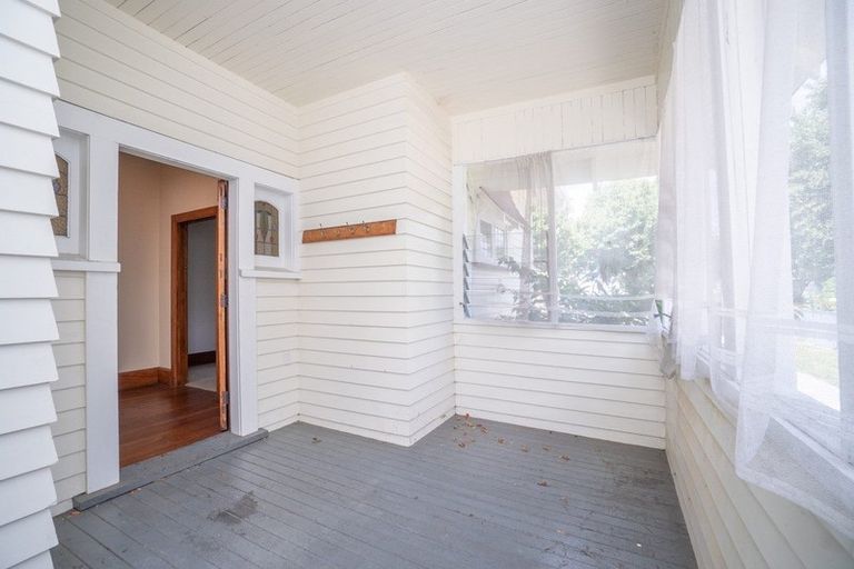 Photo of property in 19 South Street, West End, Palmerston North, 4410