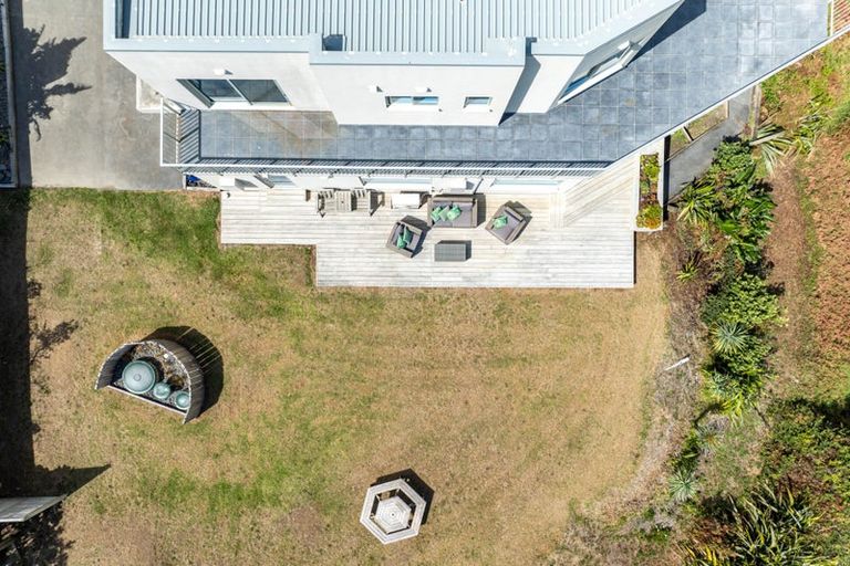 Photo of property in 20 Coates Avenue, Baylys Beach, Dargaville, 0377
