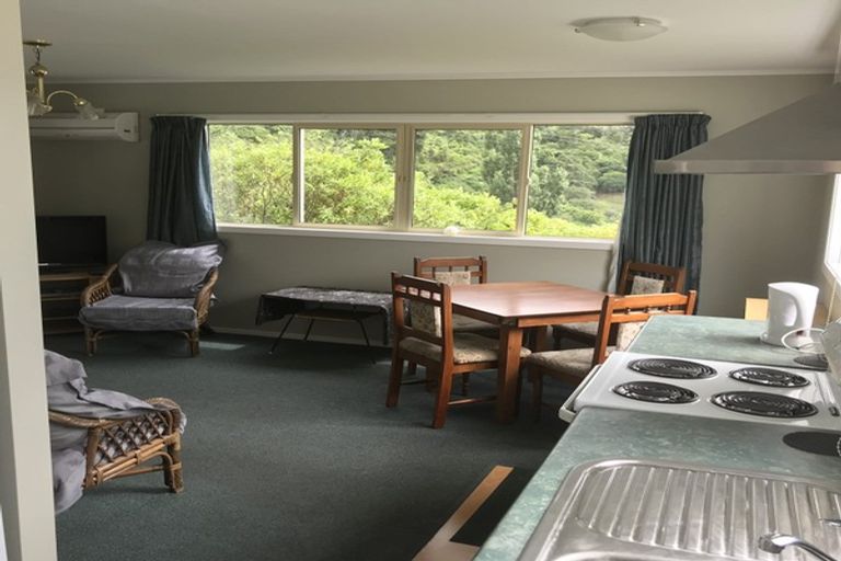 Photo of property in 10 Dorset Street, Picton, 7220