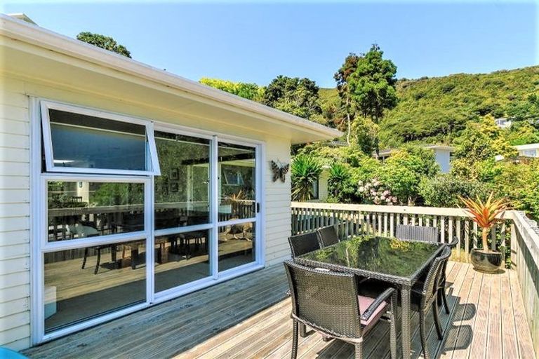 Photo of property in 9 Damian Grove, Waterloo, Lower Hutt, 5011