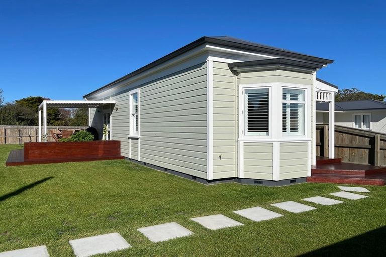 Photo of property in 209 West Street, Greytown, 5712