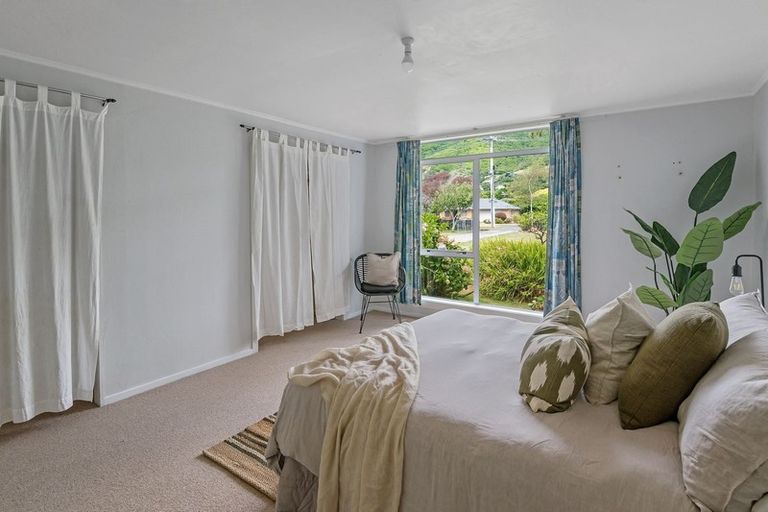 Photo of property in 72 Parata Street, Waikanae, 5036