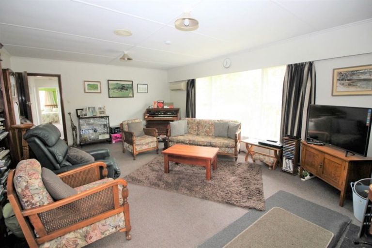 Photo of property in 13 Chamberlain Street, Dannevirke, 4930