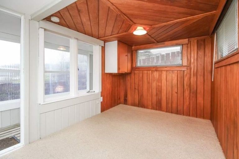 Photo of property in 94 Sunvue Road, Glen Eden, Auckland, 0602