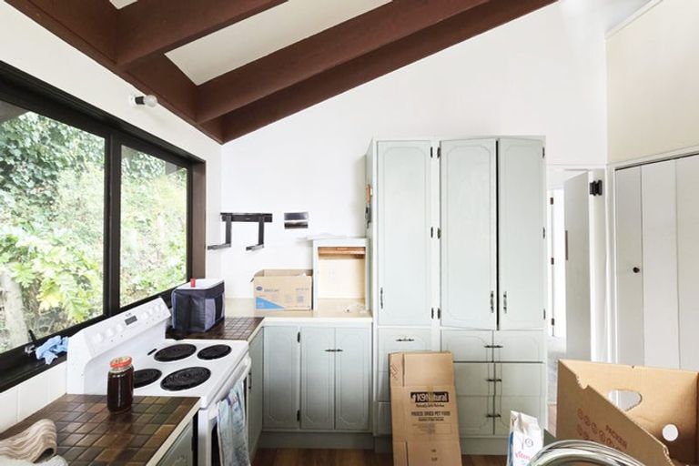 Photo of property in 27 Burns Road, Hospital Hill, Napier, 4110