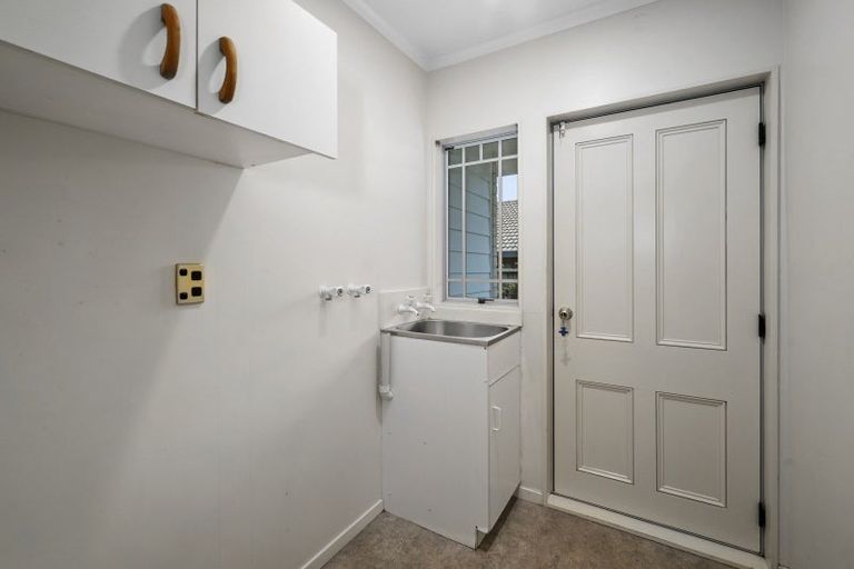 Photo of property in 17 Warwick Drive, Lynmore, Rotorua, 3010