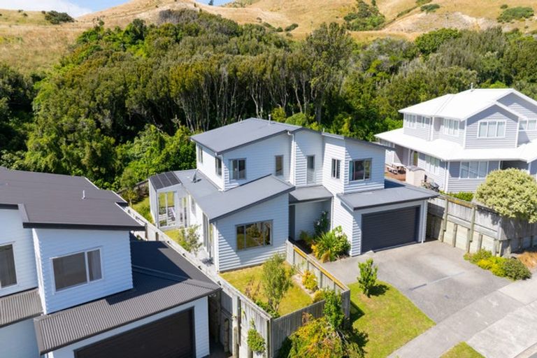 Photo of property in 5 Crompton Avenue, Churton Park, Wellington, 6037