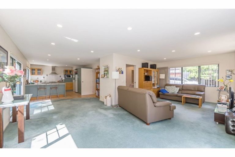 Photo of property in 13l Eban Avenue, Hillcrest, Auckland, 0627