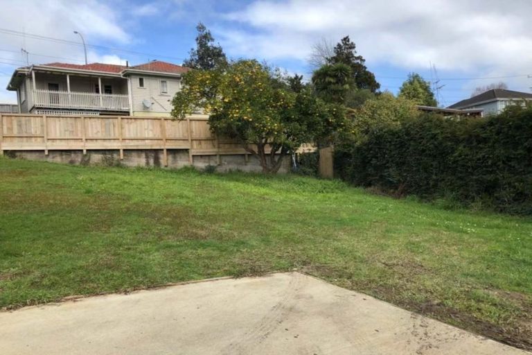 Photo of property in 207b Cambridge Road, Hillcrest, Hamilton, 3216