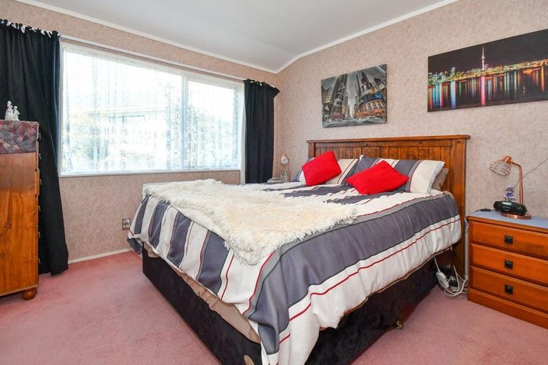 Photo of property in 21 Saint Johns Avenue, Tuakau, 2121