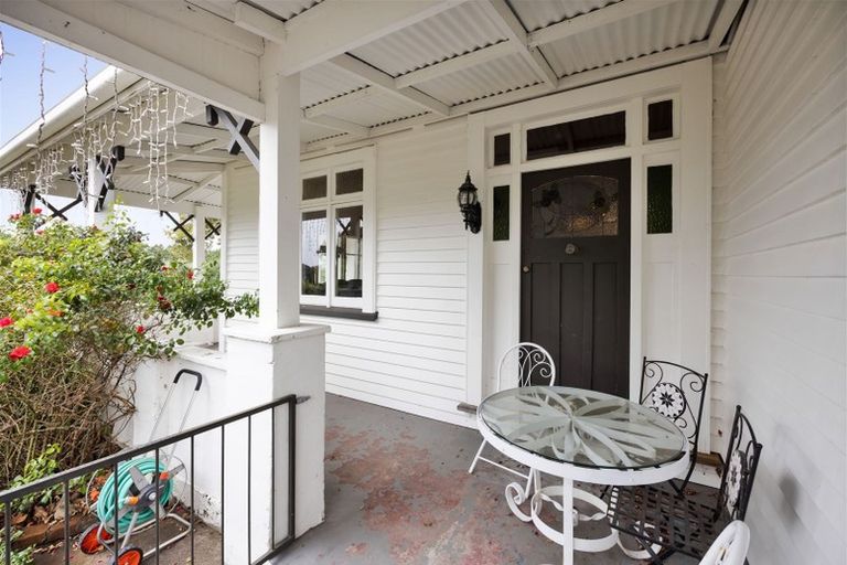 Photo of property in 1312 Devon Road, Brixton, Waitara, 4382