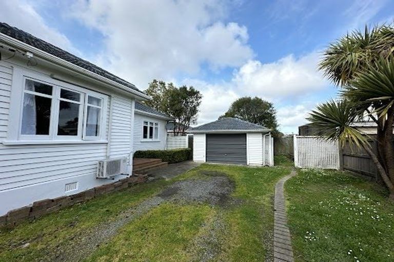 Photo of property in 14 Pinny Avenue, Epuni, Lower Hutt, 5011