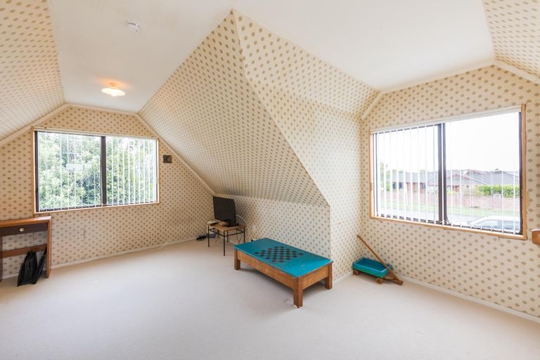 Photo of property in 34 Roberts Line, Kelvin Grove, Palmerston North, 4414