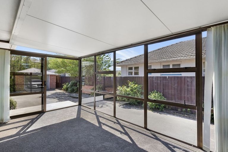 Photo of property in 35 Balgay Street, Upper Riccarton, Christchurch, 8041