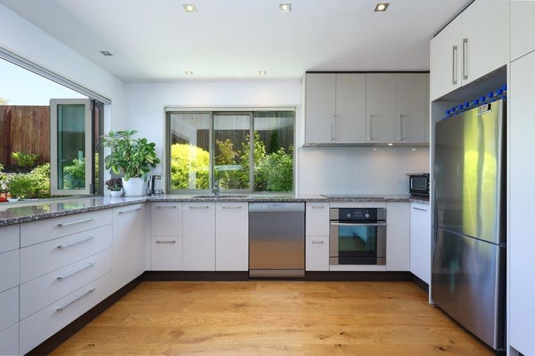 Photo of property in 355 Princes Drive, Britannia Heights, Nelson, 7010