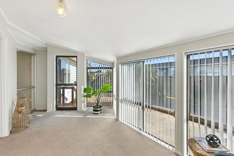 Photo of property in 49 Toru Road, Paraparaumu Beach, Paraparaumu, 5032