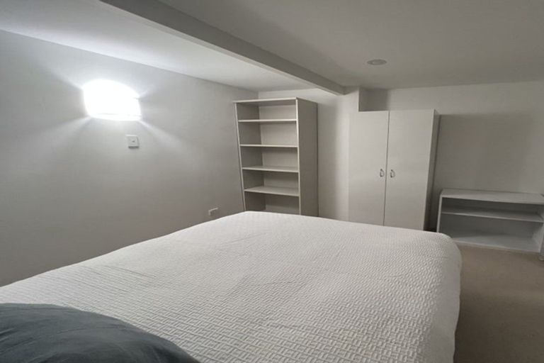 Photo of property in 1/50 La Trobe Street, Pakuranga Heights, Auckland, 2010