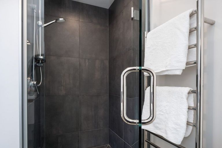 Photo of property in 9 Glenfiddich Road, Jacks Point, Queenstown, 9371