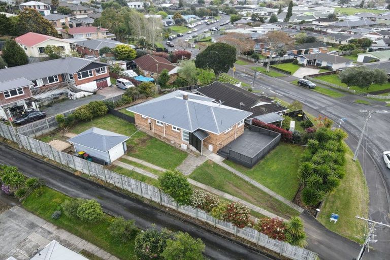 Photo of property in 49 Livingstone Avenue, Nawton, Hamilton, 3200