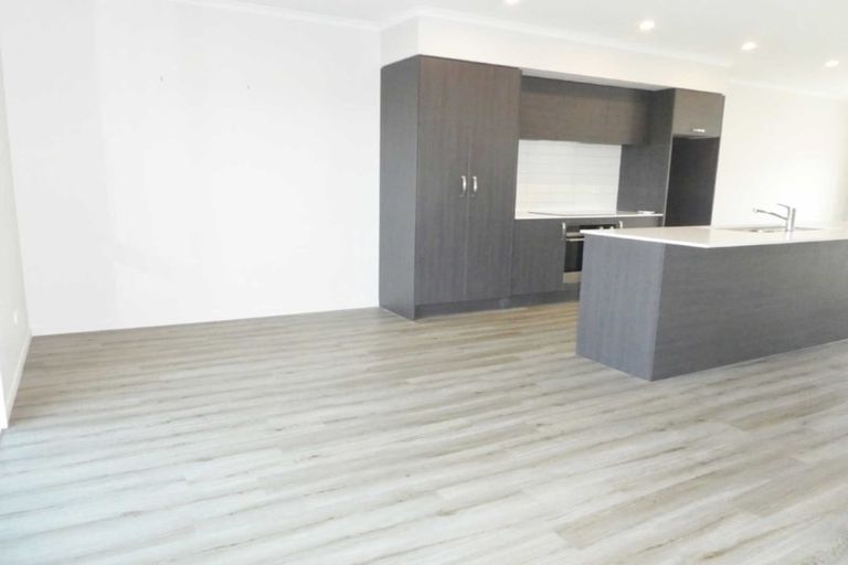 Photo of property in 44 Tippet Crescent, Wigram, Christchurch, 8025