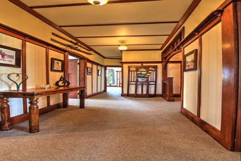 Photo of property in 6 Charlton Road, Gore, 9710