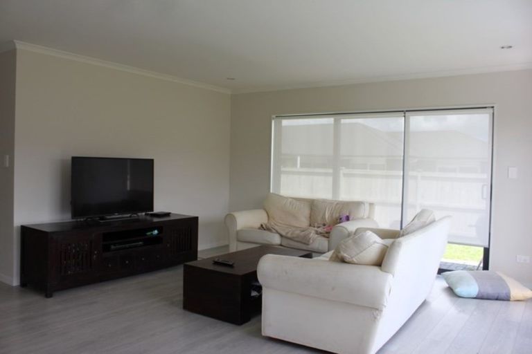 Photo of property in 4 Pohue Avenue, Huapai, Kumeu, 0810