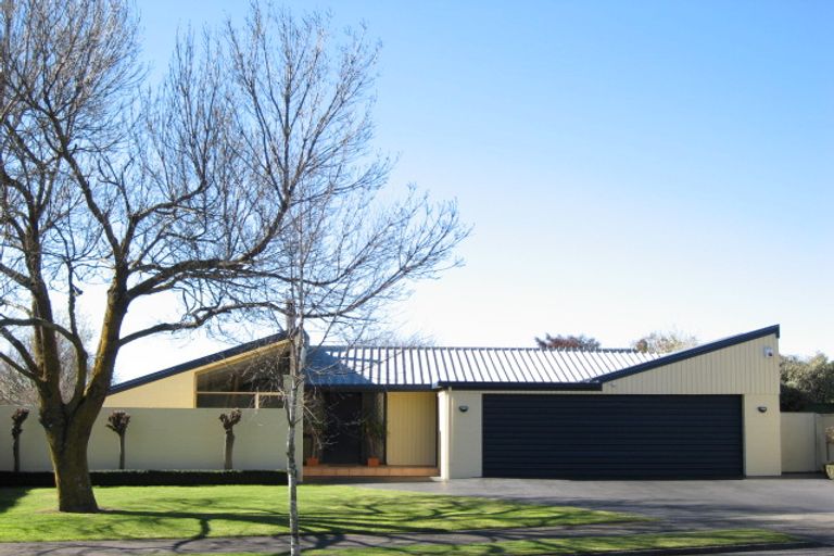Photo of property in 45 James Cook Street, Havelock North, 4130