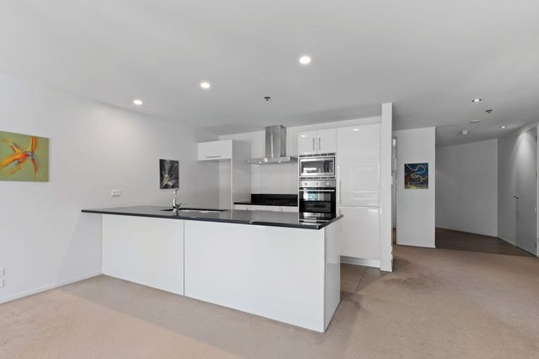 Photo of property in 1/6d Durham Street, Tauranga, 3110