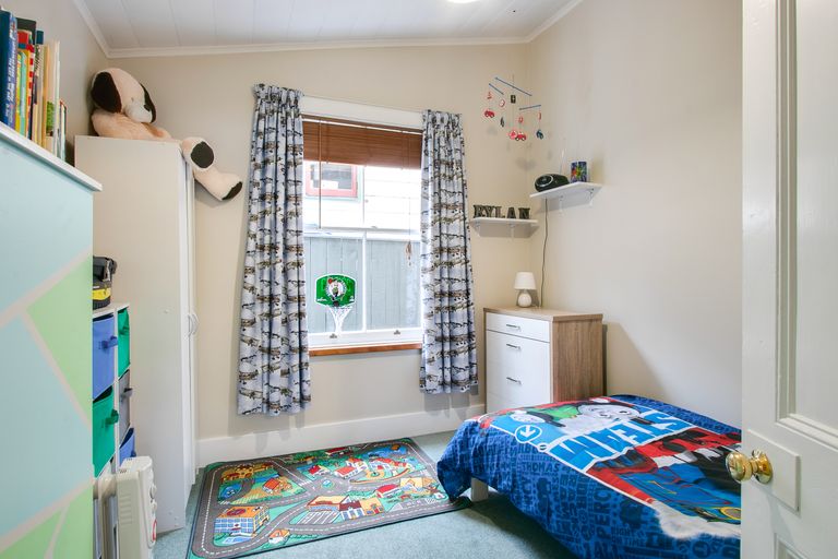 Photo of property in 85 Milton Road, Bluff Hill, Napier, 4110