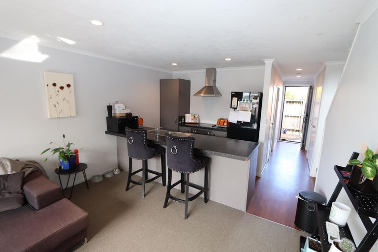 Photo of property in 110b Hillcrest Road, Hillcrest, Hamilton, 3216