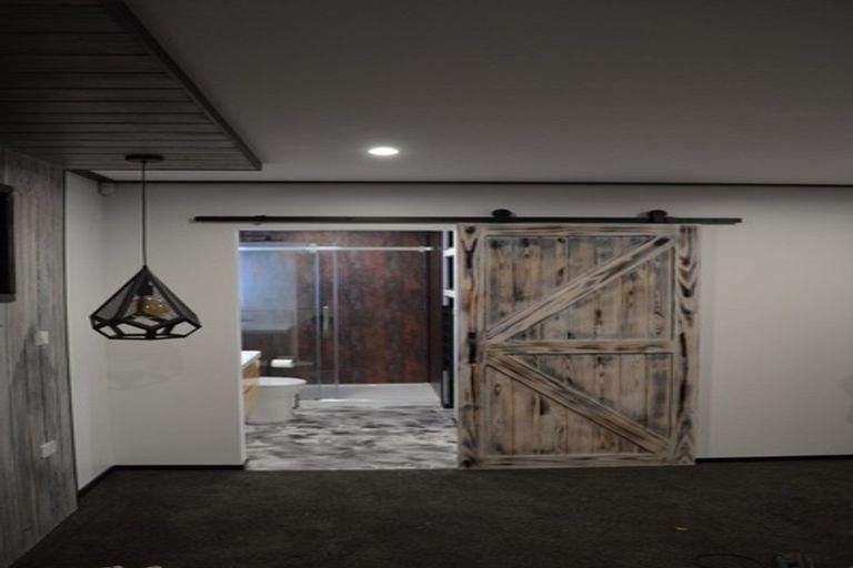 Photo of property in 112 Kawiu Road, Levin, 5510