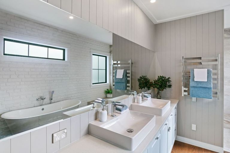 Photo of property in 137 Motu Capri, Pauanui, Hikuai, 3579