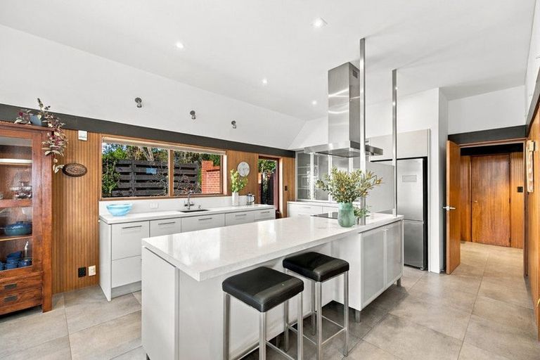 Photo of property in 18 Bengal Drive, Cashmere, Christchurch, 8022