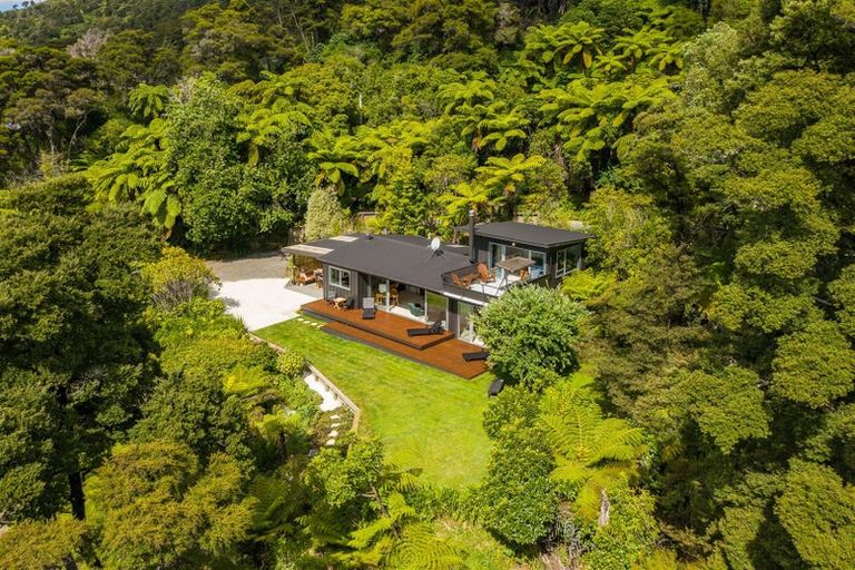Photo of property in 480 Moetapu Bay Road, Moetapu Bay, Picton, 7282