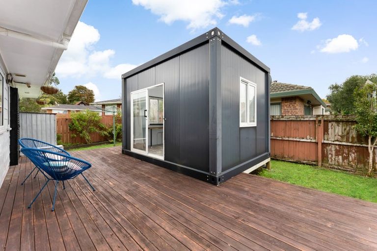 Photo of property in 3/51 Fruitvale Road, New Lynn, Auckland, 0600
