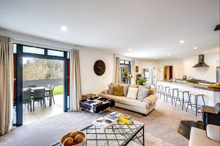 Photo of property in 55a Lucknow Road, Havelock North, 4130