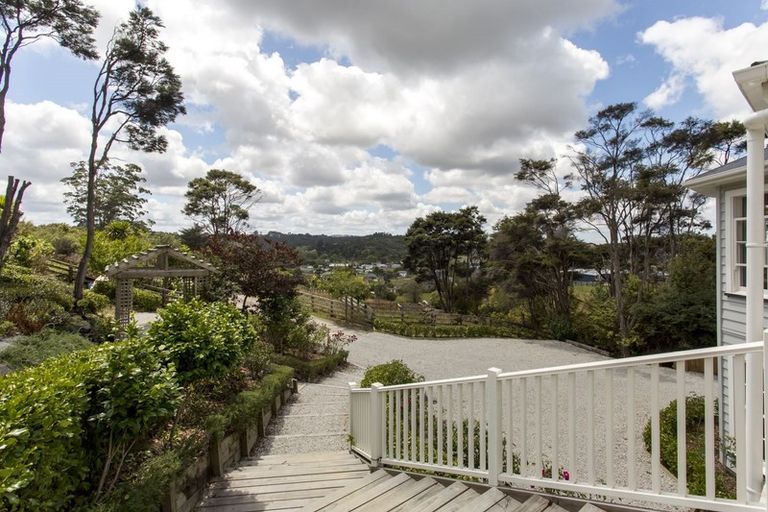Photo of property in 29 Pinchgut Road, Kaukapakapa, 0873