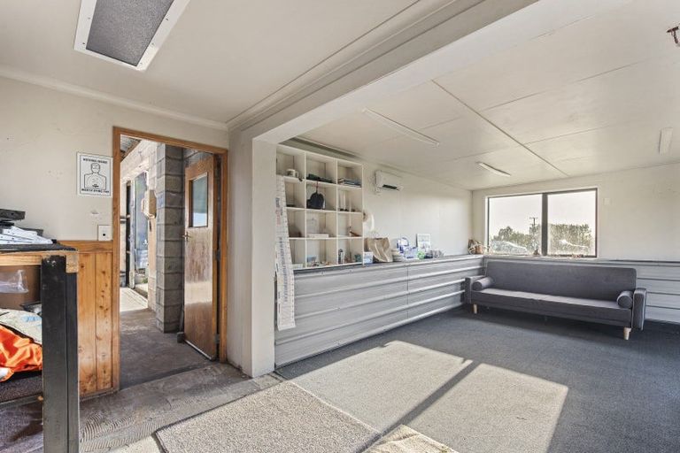 Photo of property in 37 Upper Pitone Road, Pitone, New Plymouth, 4374