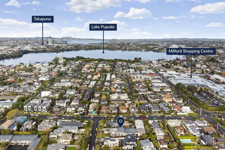 Photo of property in 2/4 Cecil Road, Milford, Auckland, 0620