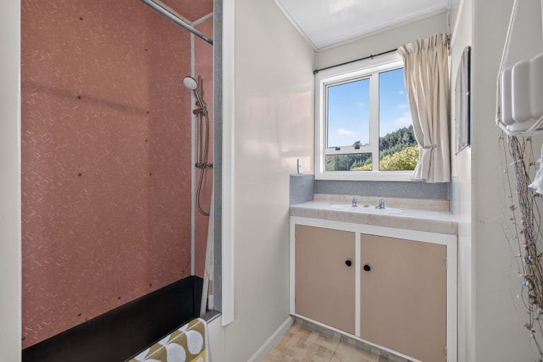 Photo of property in 28 Andersons Road, Charteris Bay, Governors Bay, 8971