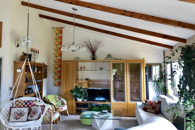 Photo of property in 6 Jacaranda Place, Kerikeri, 0230