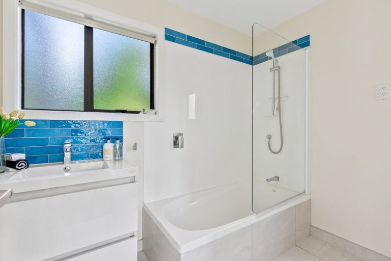 Photo of property in 1/33 Penzance Road, Mairangi Bay, Auckland, 0630