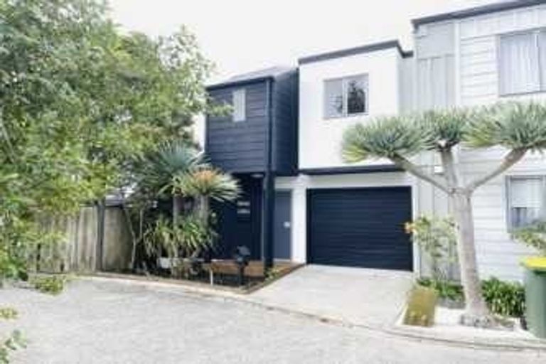 Photo of property in 38 Arawa Street, New Lynn, Auckland, 0600