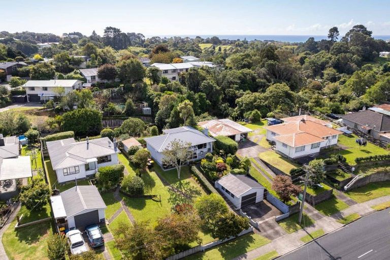 Photo of property in 30 Awanui Street, Merrilands, New Plymouth, 4312