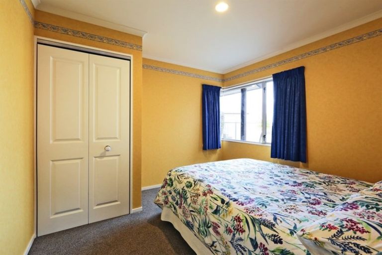 Photo of property in 6 Rosehill Way, Taradale, Napier, 4112