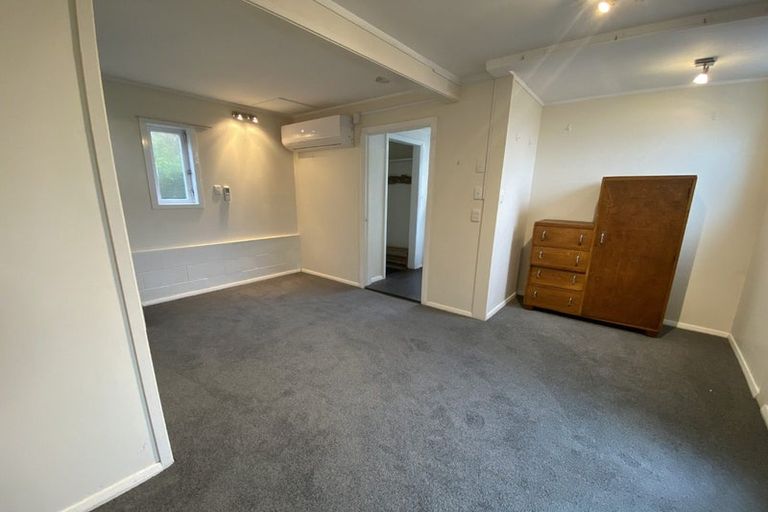Photo of property in 37 Moa Point Road, Moa Point, Wellington, 6022