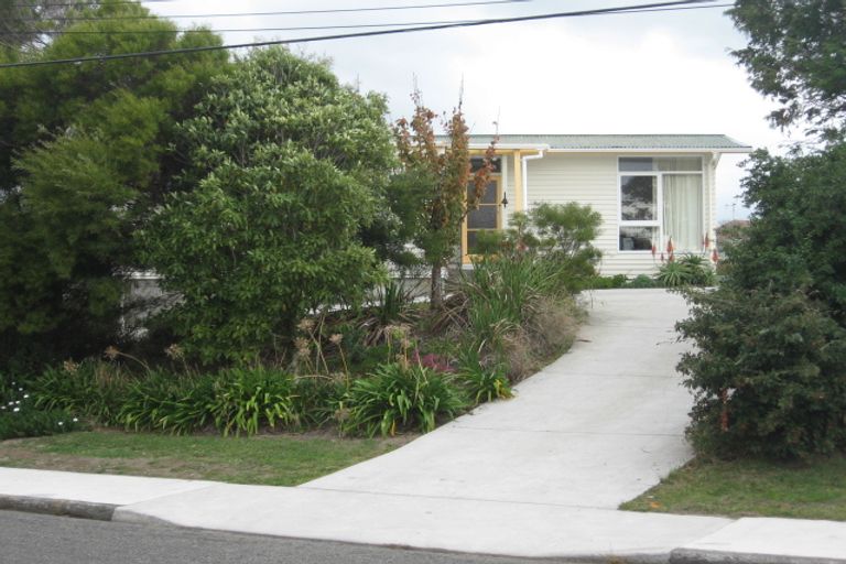 Photo of property in 20 Titoki Road, Raumati Beach, Paraparaumu, 5032