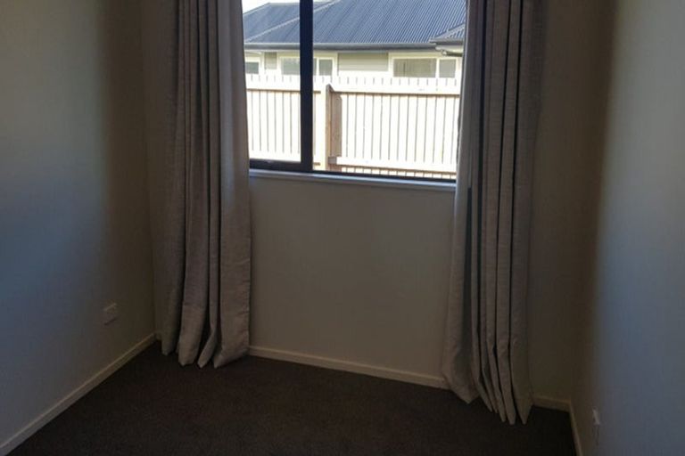 Photo of property in 23 Mcquillan Avenue, Woodend, 7610